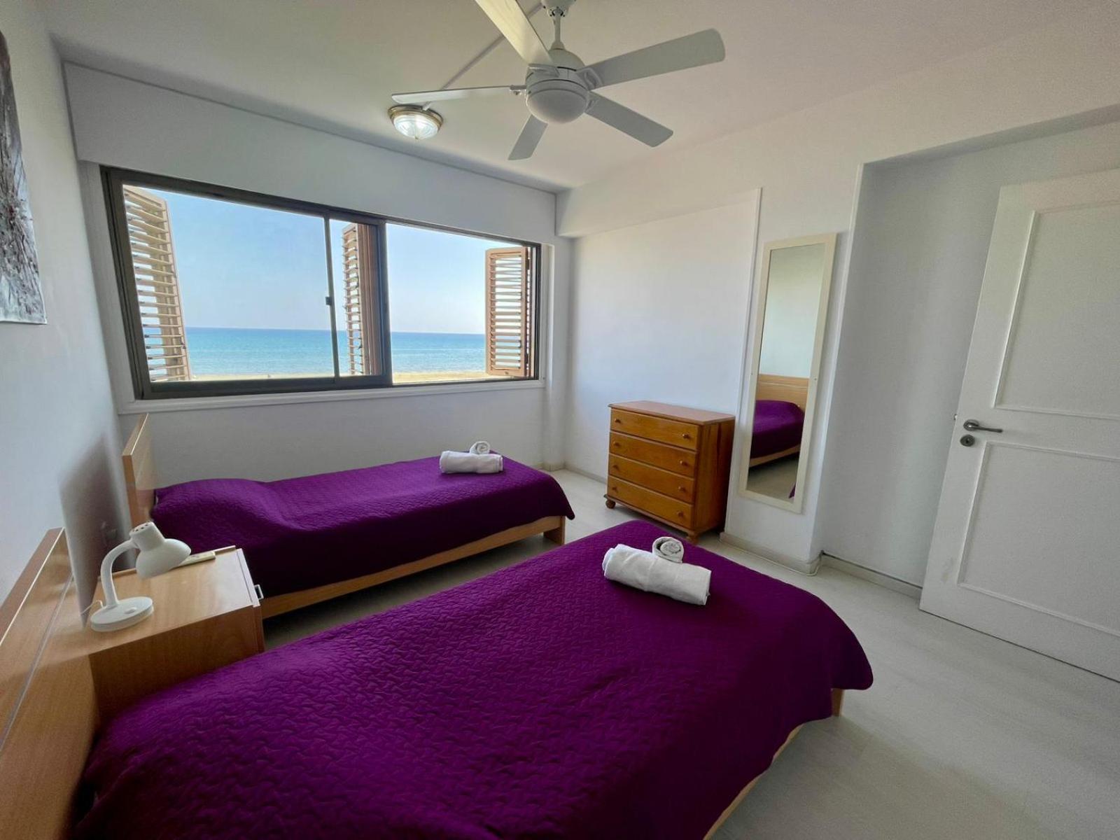 Sea View Suite In Makenzy Ларнака Экстерьер фото